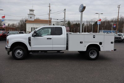 2026 Ford F-350SD XL DRW w/9' Knapheide Service Body
