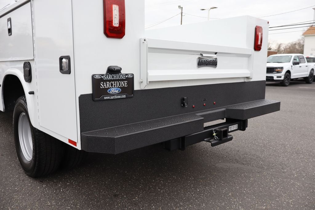 2026 Ford F-350SD XL DRW w/9' Knapheide Service Body