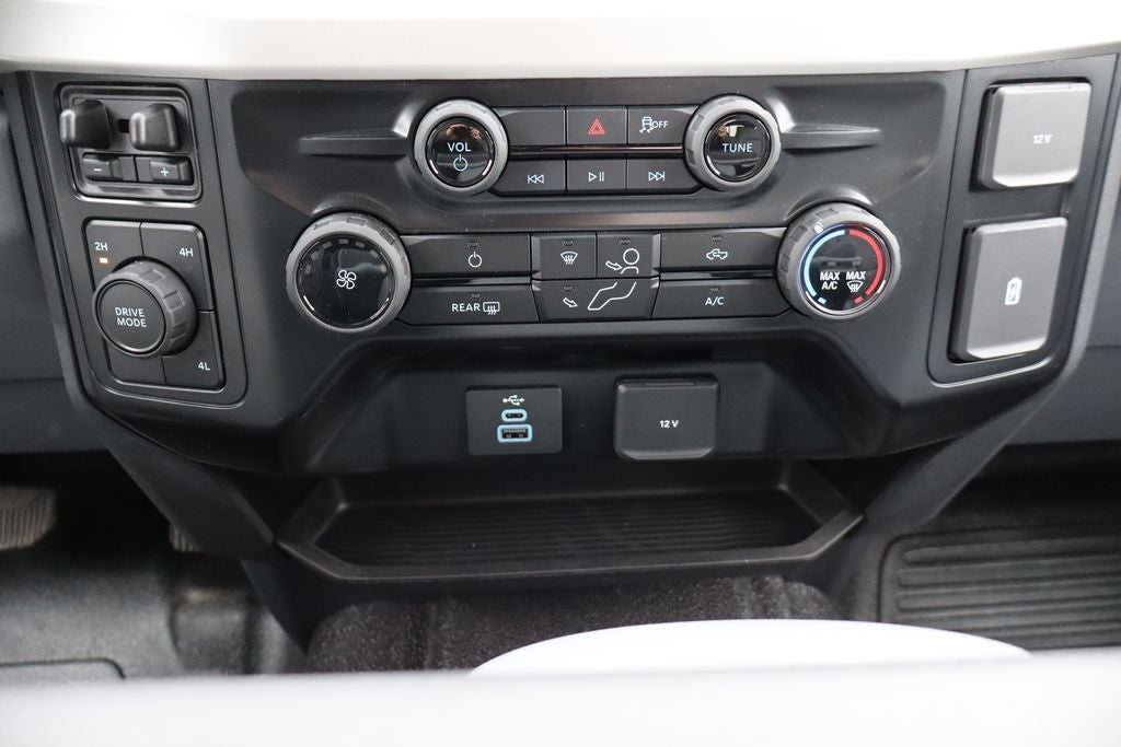 2026 Ford F-350SD XL DRW w/9' Knapheide Service Body