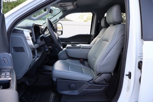 2025 Ford F-450SD XL DRW w/9' Service Pro Service Body