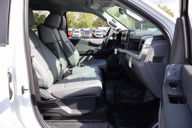 2025 Ford F-450SD XL DRW w/9' Service Pro Service Body