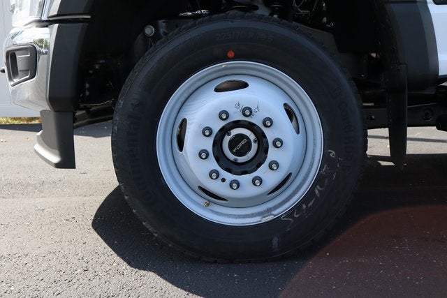2025 Ford F-450SD XL DRW w/9' Service Pro Service Body