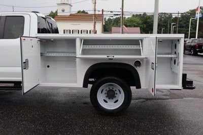 2025 Ford F-450SD XL DRW w/9' Monroe Steel Service Pro Service Body