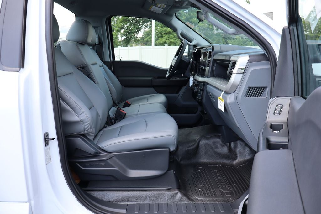 2026 Ford F-550SD XL DRW Chassis