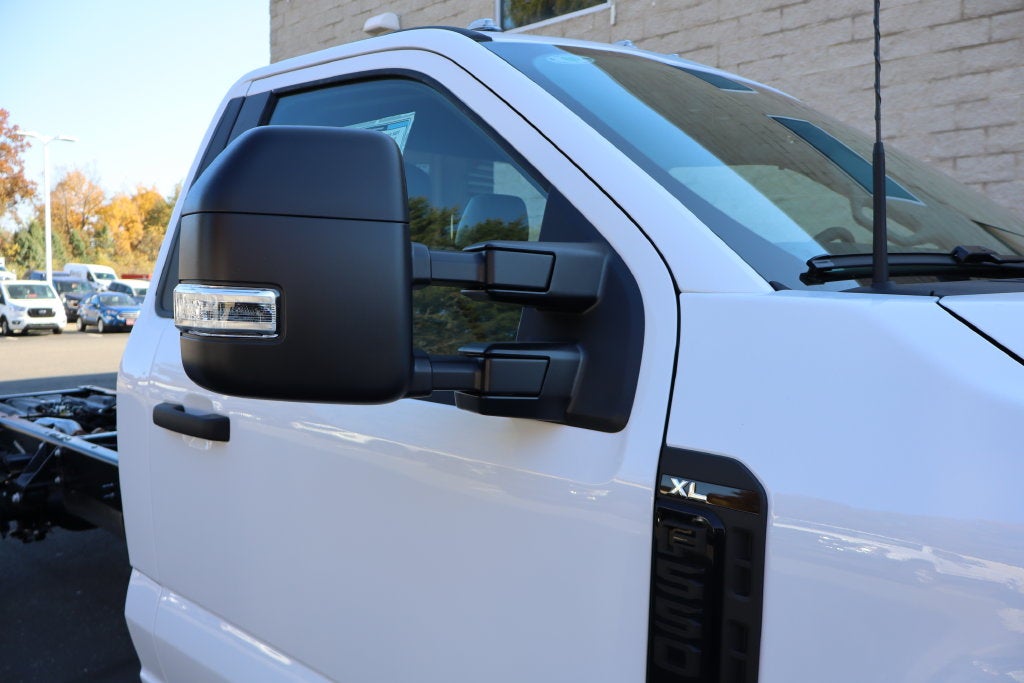 2027 Ford F-550SD XL DRW