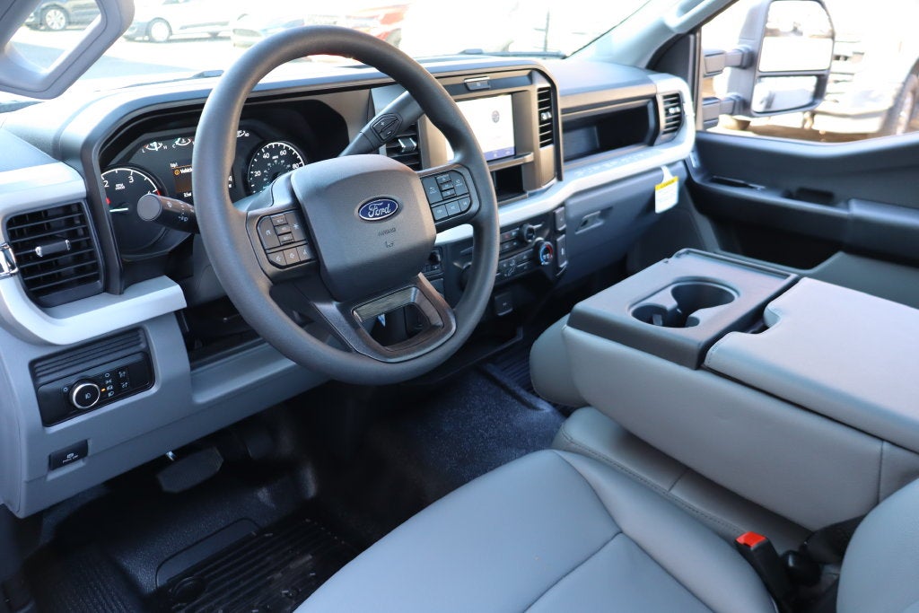 2027 Ford F-550SD XL DRW