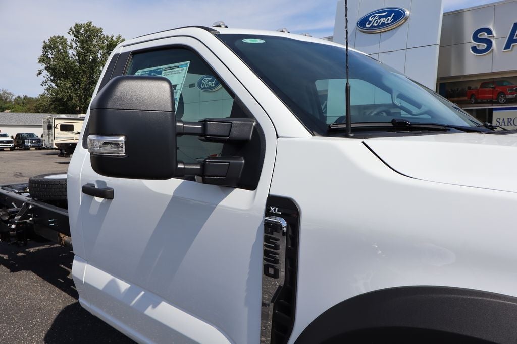 2026 Ford F-550SD XL DRW Chassis