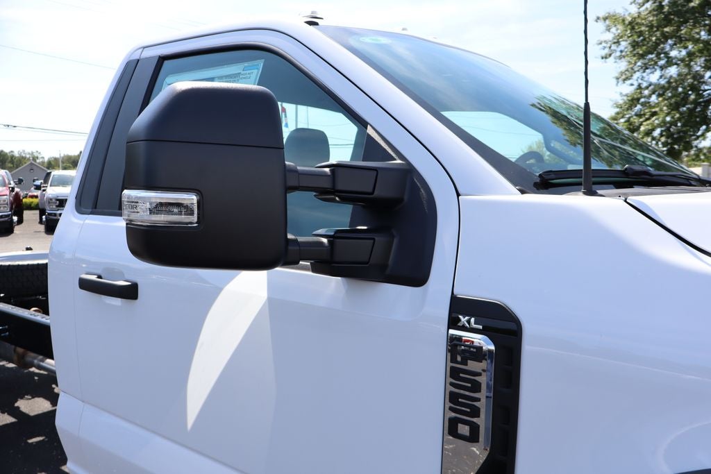 2026 Ford F-550SD XL DRW Chassis