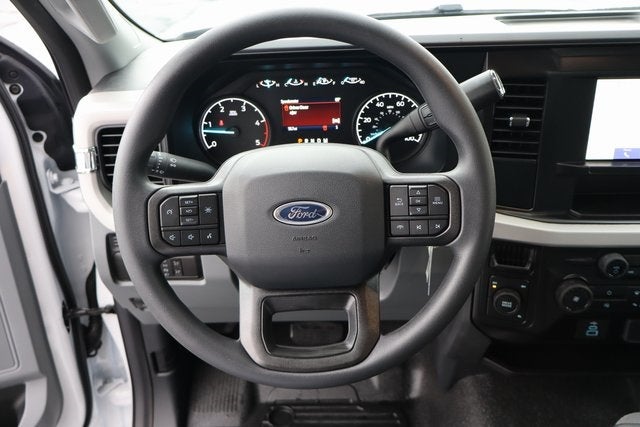 2026 Ford F-550SD XL DRW w/14' Knapheide Platform Body