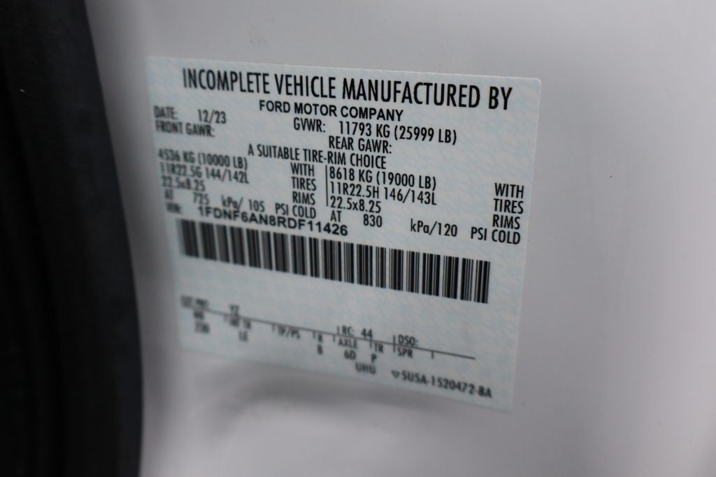 2024 Ford F-650SD DRW w/20' Morgan Cargo Box