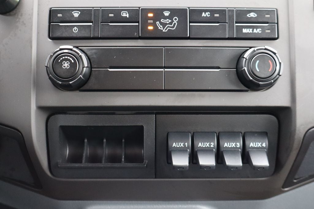 2024 Ford F-650SD DRW w/20' Morgan Cargo Box