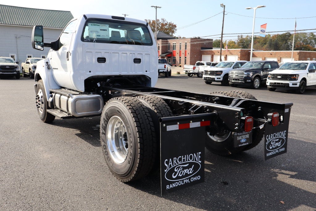 2027 Ford F-650SD Chassis DRW