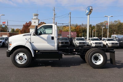 2027 Ford F-750SD Chassis DRW