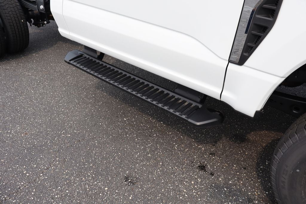 2026 Ford F-350SD XL DRW Chassis