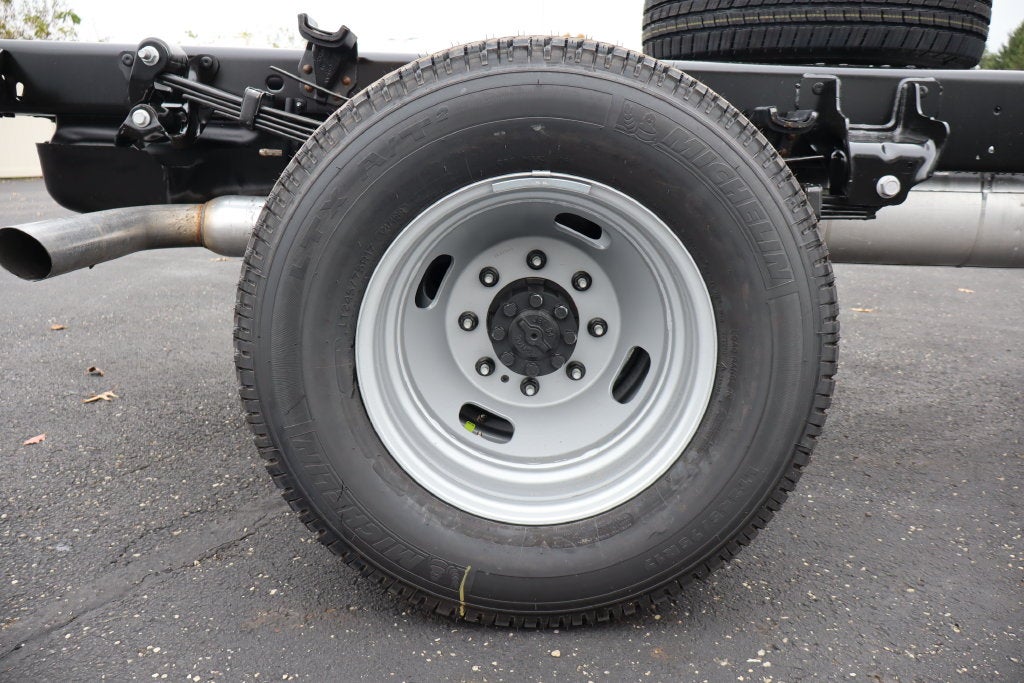 2027 Ford F-350SD XL