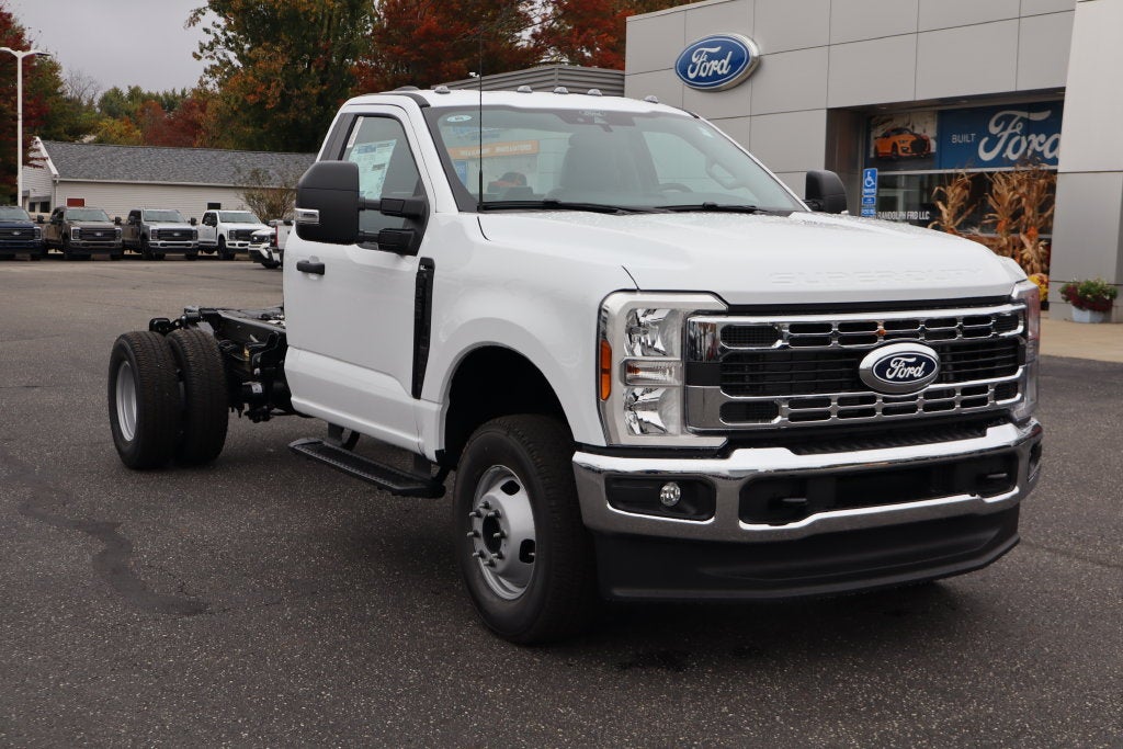 2027 Ford F-350SD XL