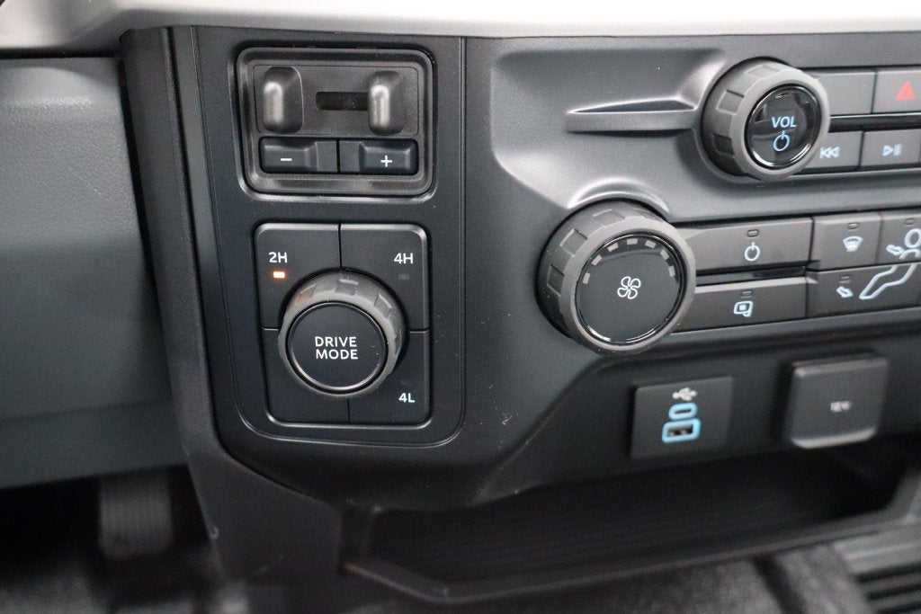 2027 Ford F-350SD XL