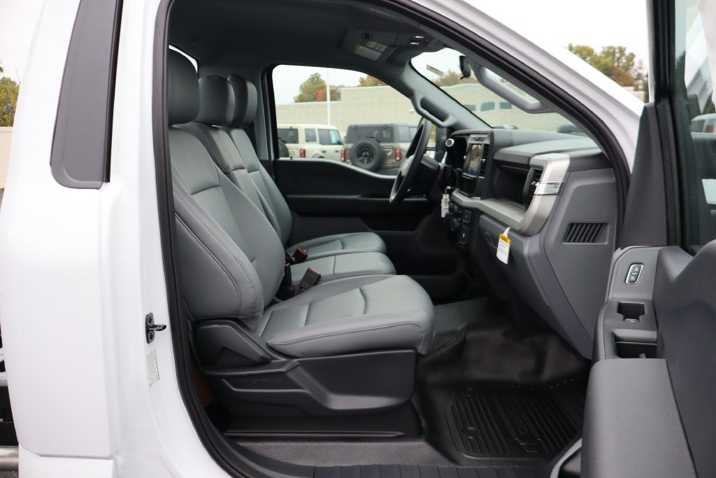 2027 Ford F-350SD XL