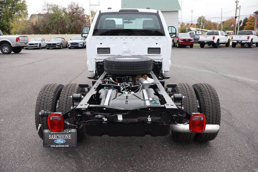 2027 Ford F-350SD XL
