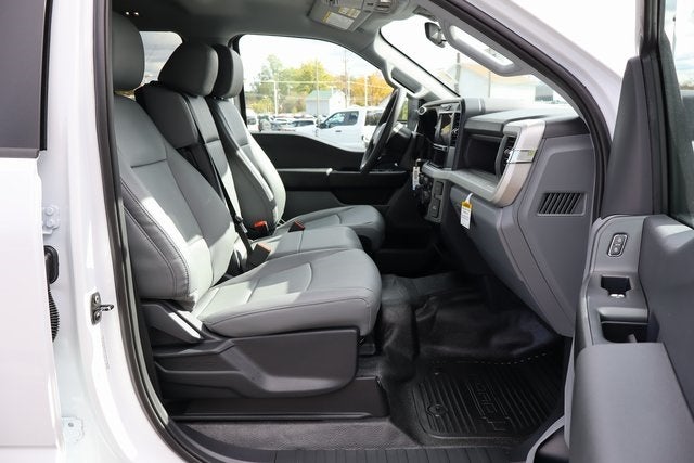 2026 Ford F-550SD XL DRW Chassis