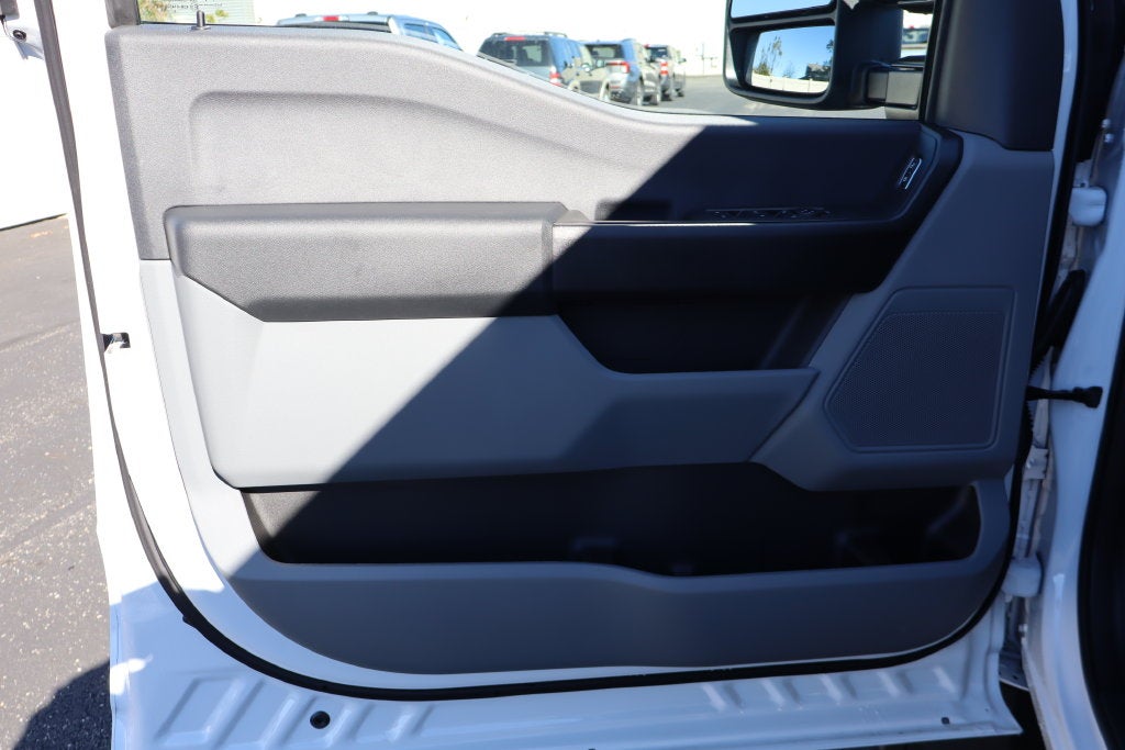 2027 Ford F-550SD XL DRW w/9' Knapheide Service Body
