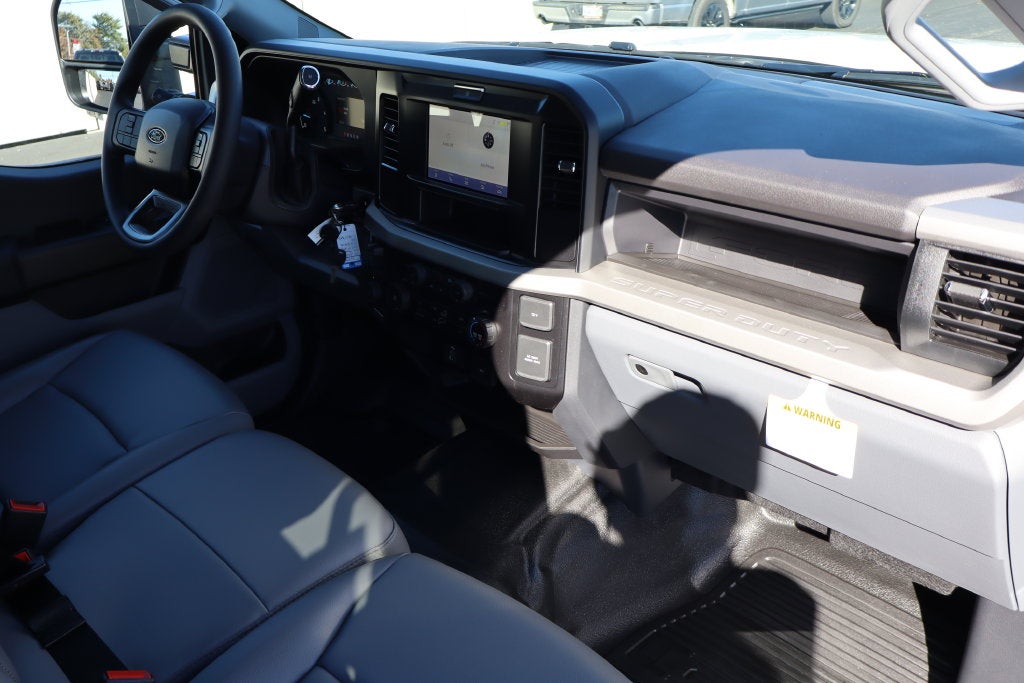 2027 Ford F-550SD XL DRW w/9' Knapheide Service Body