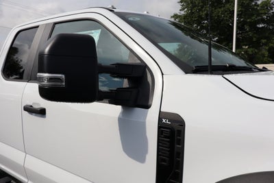 2027 Ford F-550SD XL DRW Chassis