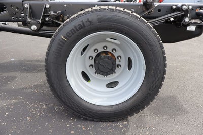2027 Ford F-550SD XL DRW Chassis