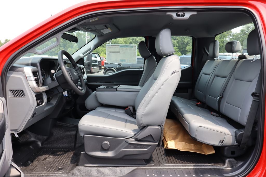 2026 Ford F-550SD XL DRW Chassis
