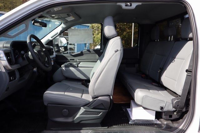 2026 Ford F-550SD XL DRW Chassis