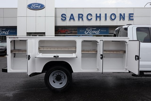 2026 Ford F-550SD XL DRW w/11' ABCO S-Series Service Body