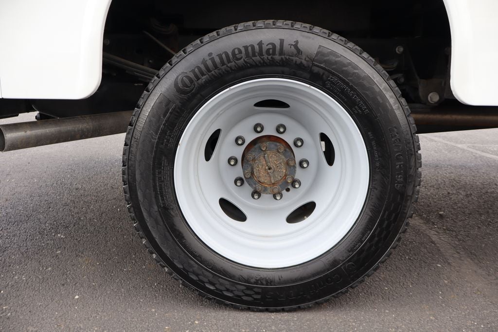 2026 Ford F-550SD XL DRW w/11' Knapheide Service Body