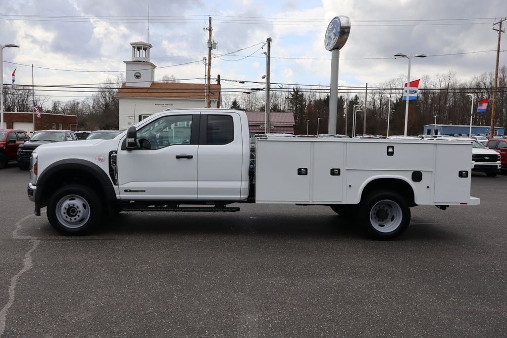 2026 Ford F-550SD XL DRW w/11' Knapheide Service Body