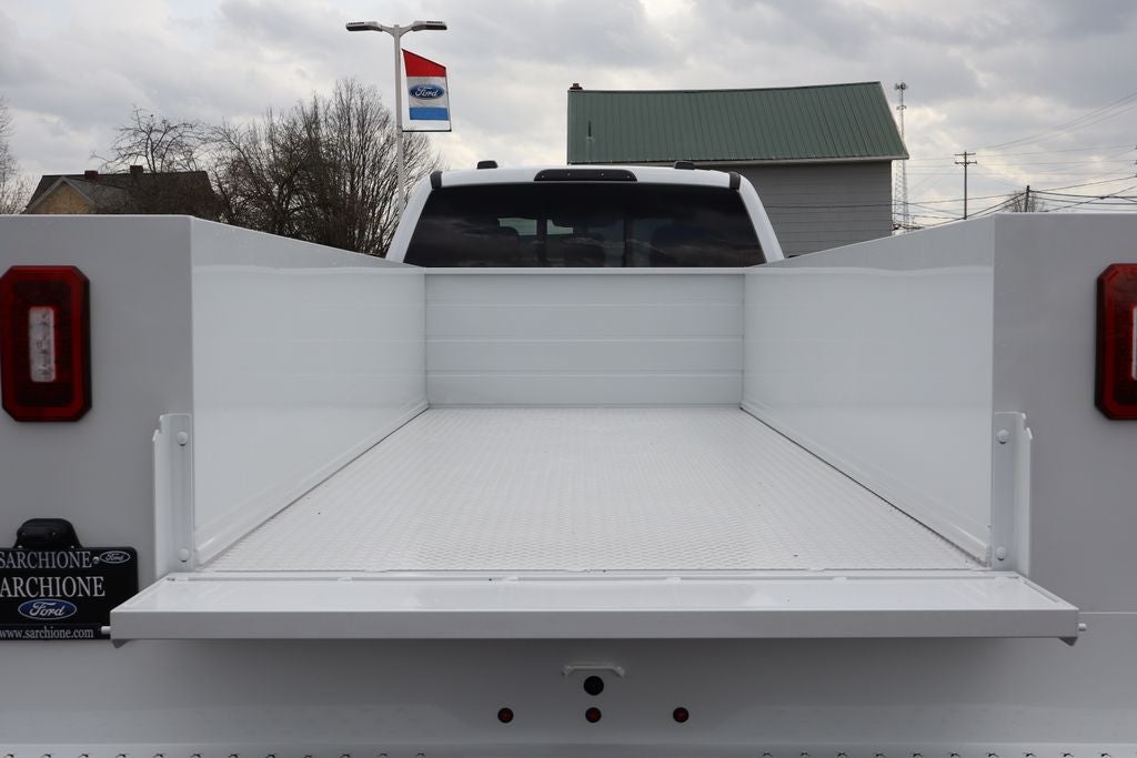 2026 Ford F-550SD XL DRW w/11' Knapheide Service Body