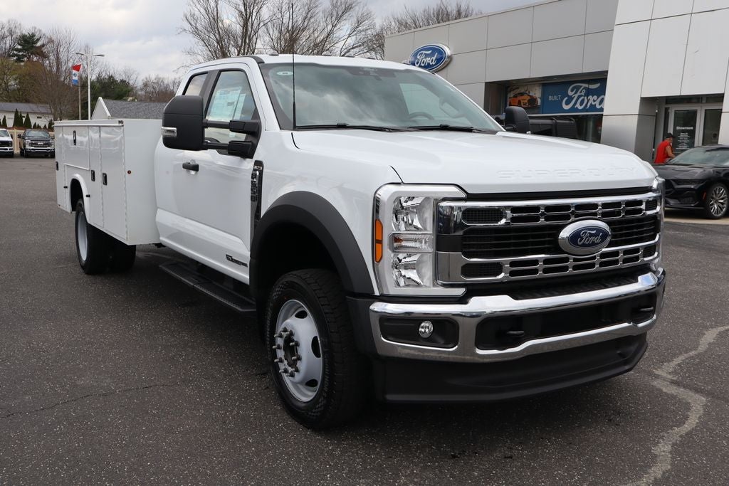 2026 Ford F-550SD XL DRW w/11' Knapheide Service Body
