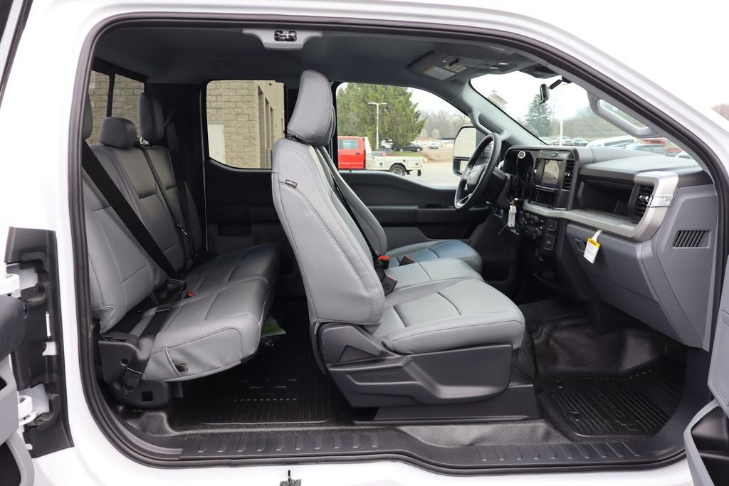 2026 Ford F-550SD XL DRW w/11' Knapheide Service Body