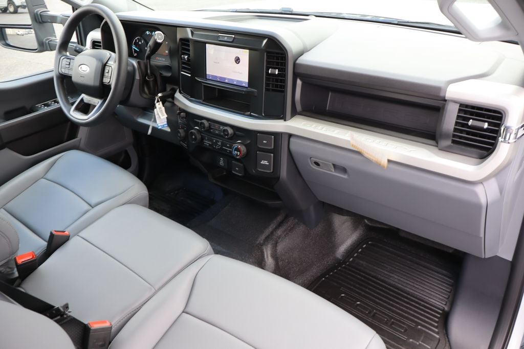 2026 Ford F-550SD XL DRW w/11' Knapheide Service Body