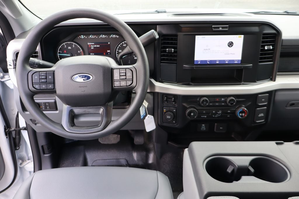 2026 Ford F-550SD XL DRW w/11' Knapheide Service Body