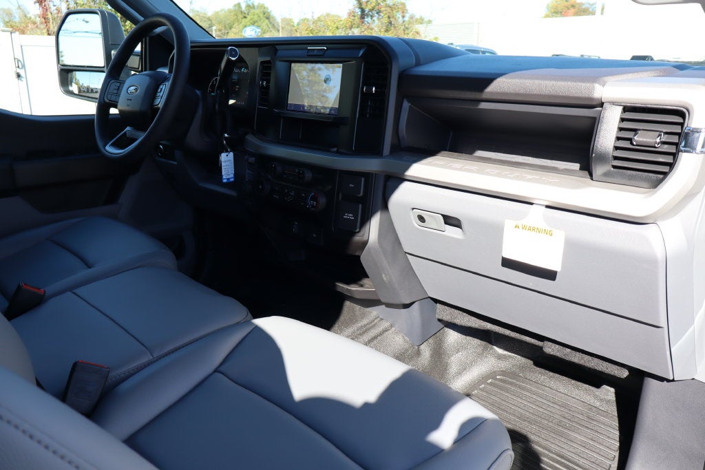 2027 Ford F-550SD XL DRW w/11' Knapheide Service Body