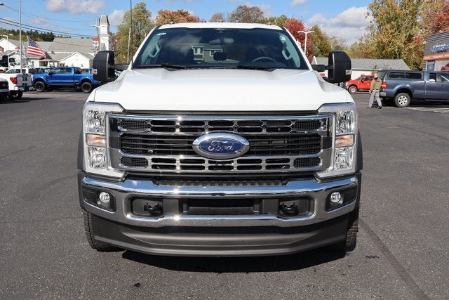 2026 Ford F-550SD XLT DRW Chassis