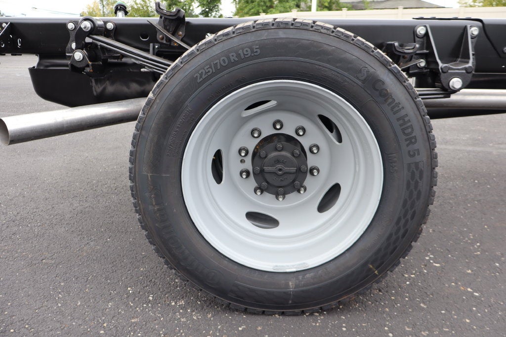 2027 Ford F-550SD XL DRW