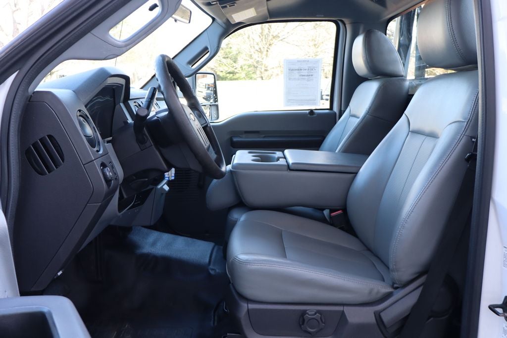 2012 Ford F-450SD XL DRW w/9' Flat Bed