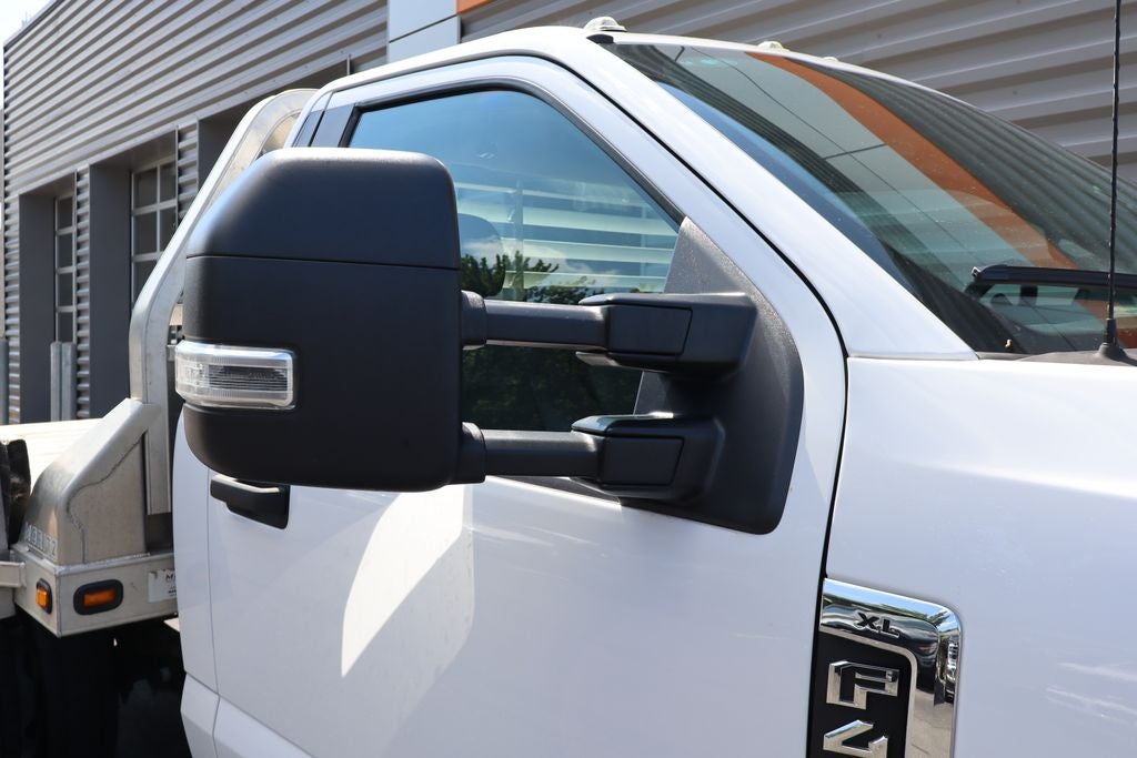 2020 Ford F-450SD XL DRW w/9.5' Moritz Aluminum Flat Bed