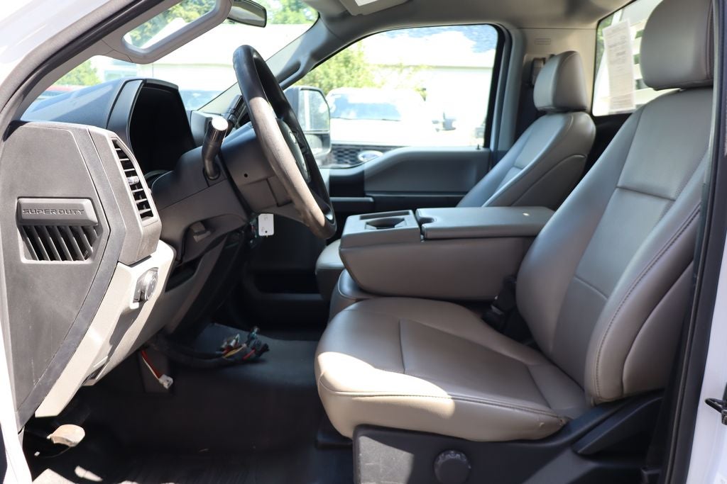 2020 Ford F-450SD XL DRW w/9.5' Moritz Aluminum Flat Bed
