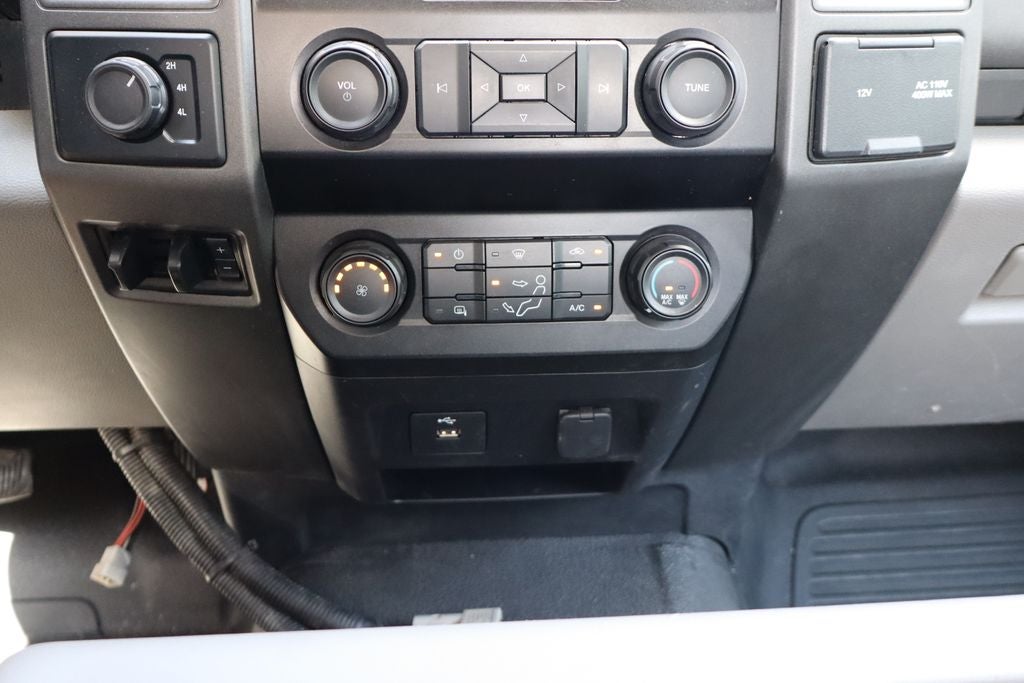 2020 Ford F-450SD XL DRW w/9.5' Moritz Aluminum Flat Bed