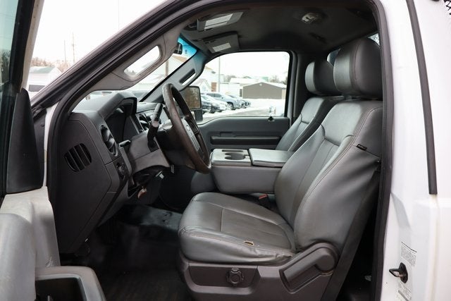 2014 Ford F-450SD XL DRW w/16.5' Stake Body & Rear Tommy Lift Gate