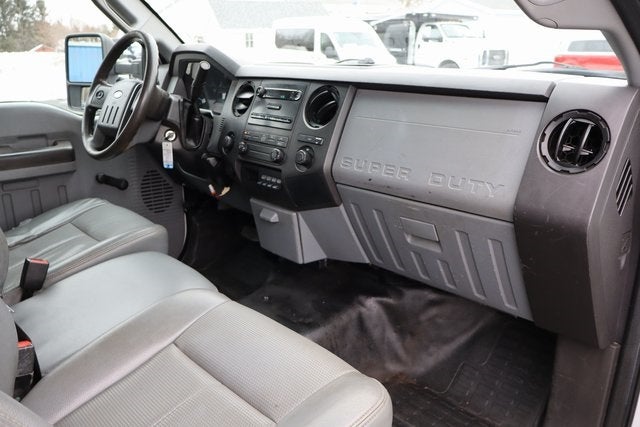 2014 Ford F-450SD XL DRW w/16.5' Stake Body & Rear Tommy Lift Gate