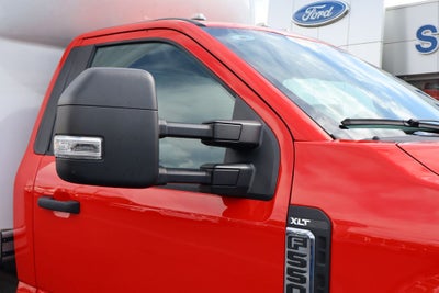 2023 Ford F-550SD XLT DRW w/ 16.5' Unicell Cargo Box