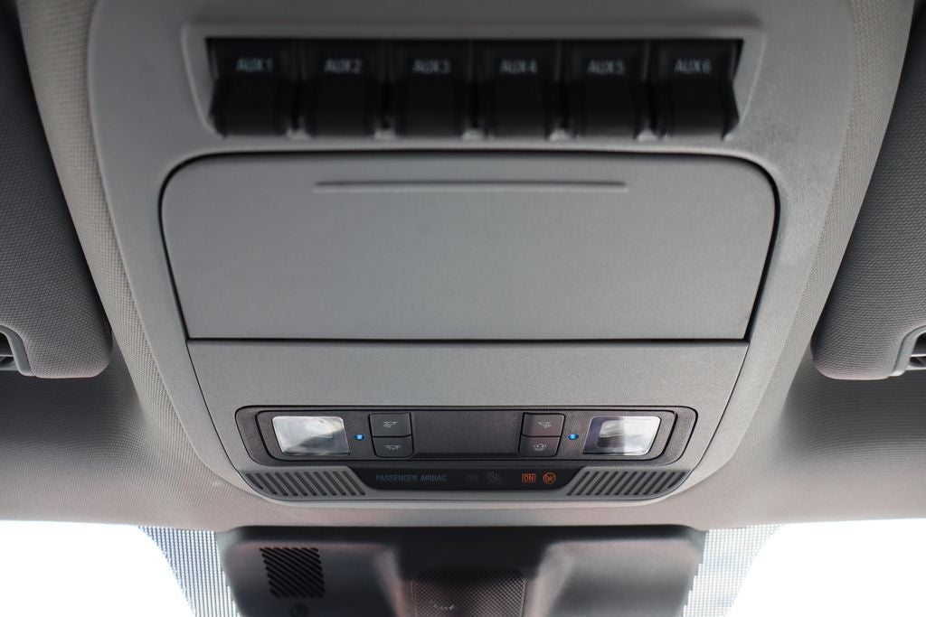 2023 Ford F-550SD XLT DRW w/ 16.5' Unicell Cargo Box