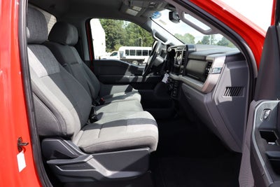 2023 Ford F-550SD XLT DRW w/ 16.5' Unicell Cargo Box